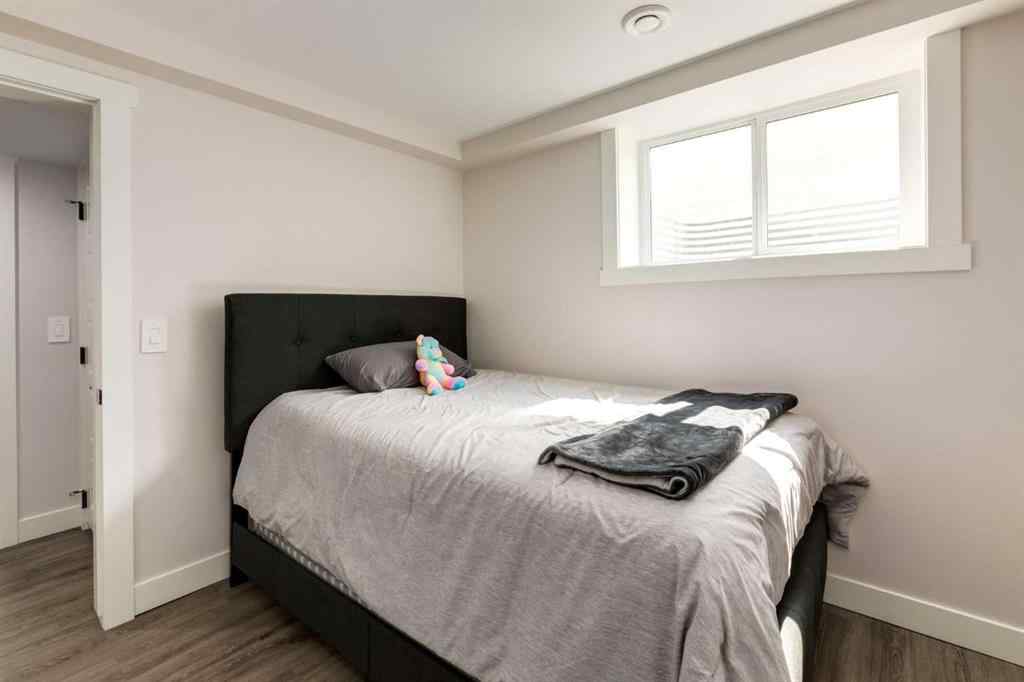 MLS® A2251732 - 392 Cantrell Drive SW in Canyon Meadows Calgary, Residential