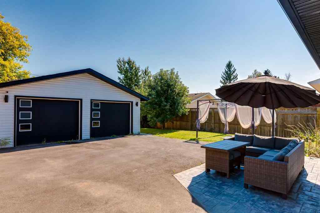 MLS® A2251732 - 392 Cantrell Drive SW in Canyon Meadows Calgary, Residential