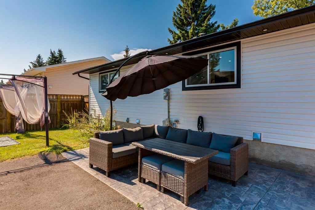 MLS® A2251732 - 392 Cantrell Drive SW in Canyon Meadows Calgary, Residential
