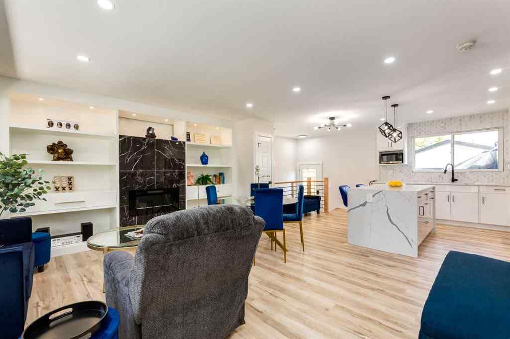 MLS® A2251732 - 392 Cantrell Drive SW in Canyon Meadows Calgary, Residential