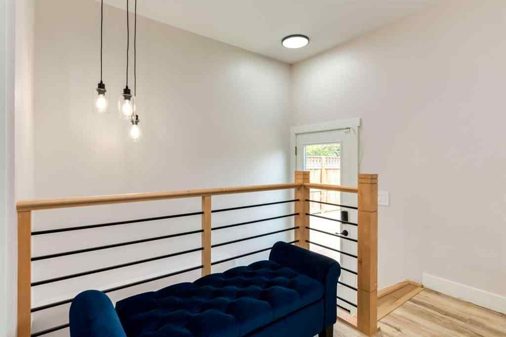 MLS® A2251732 - 392 Cantrell Drive SW in Canyon Meadows Calgary, Residential