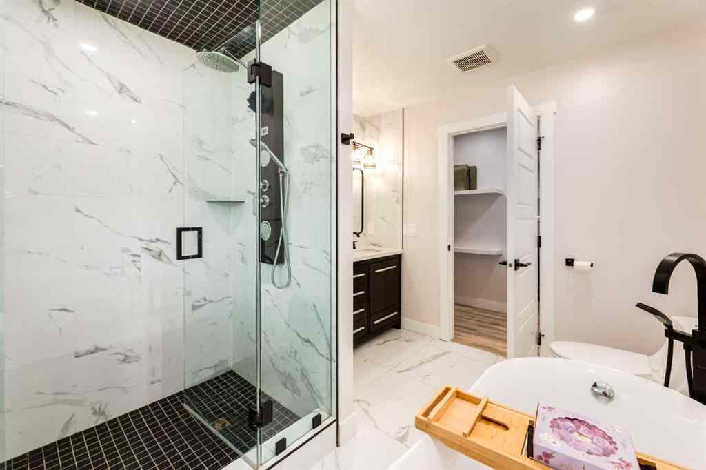 MLS® A2251732 - 392 Cantrell Drive SW in Canyon Meadows Calgary, Residential