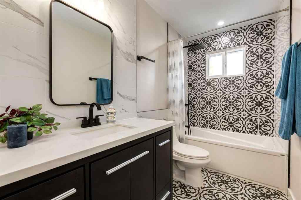 MLS® A2251732 - 392 Cantrell Drive SW in Canyon Meadows Calgary, Residential