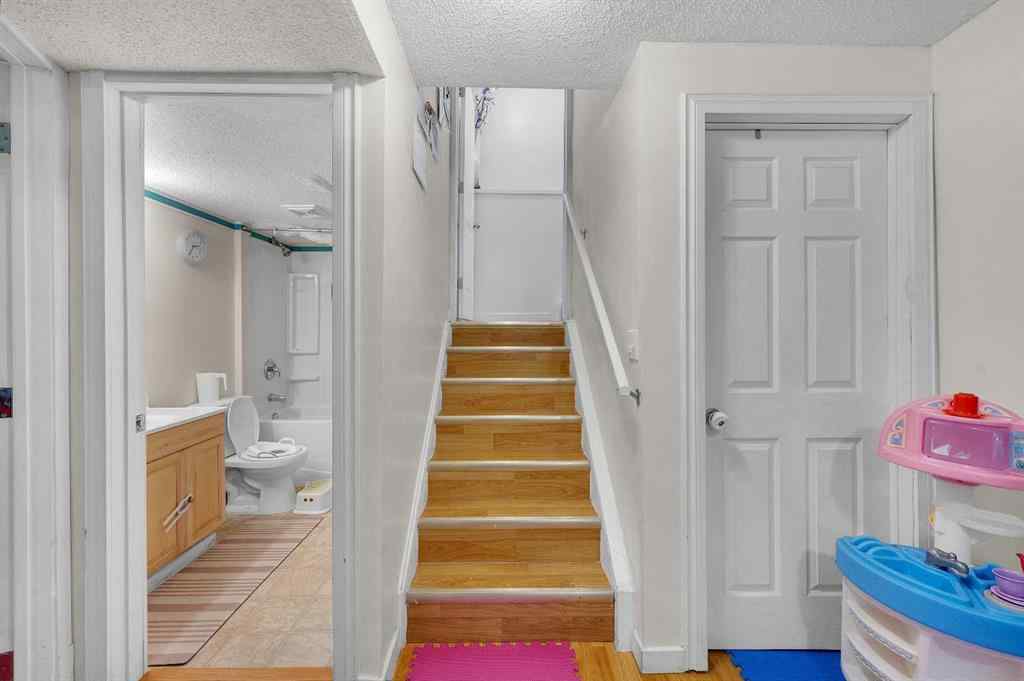 MLS® A2251752 - 143 Taralake Way NE in Taradale Calgary, Residential