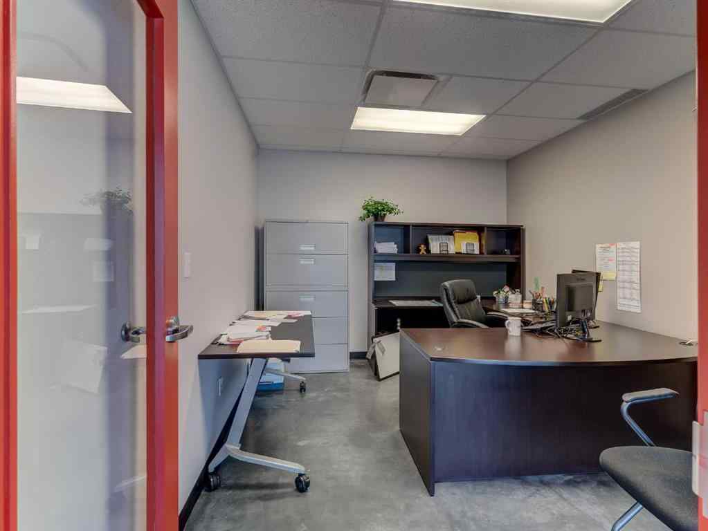 MLS® A2251753 - Unit #2nd Floor 5531 70 Avenue  in Hill Industrial Lloydminster, Commercial