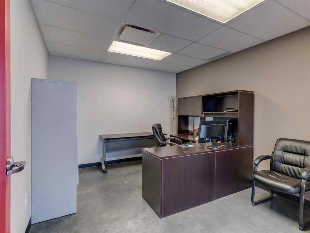 MLS® A2251753 - Unit #2nd Floor 5531 70 Avenue  in Hill Industrial Lloydminster, Commercial
