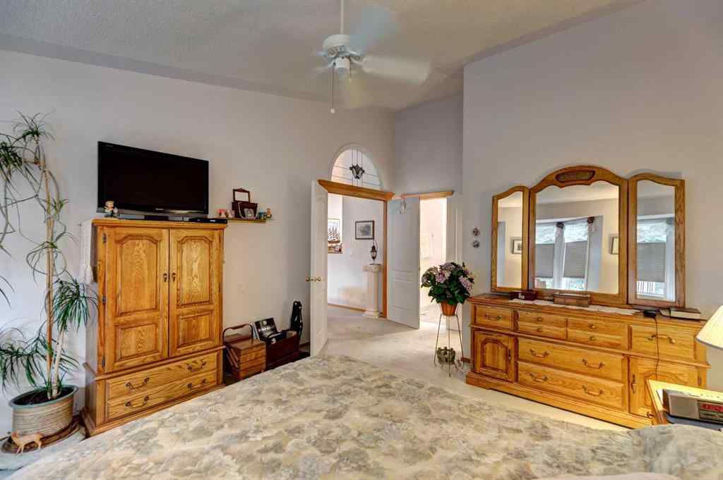MLS® A2251754 - 62 Mt Mckenzie Villas SE in McKenzie Lake Calgary, Residential
