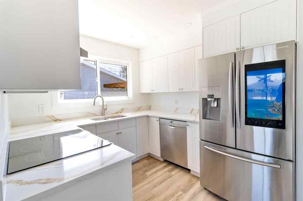 MLS® A2251761 - 4703 26 Avenue SW in Glenbrook Calgary, Residential