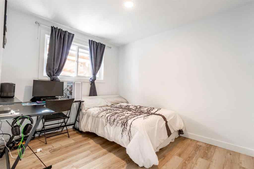 MLS® A2251761 - 4703 26 Avenue SW in Glenbrook Calgary, Residential