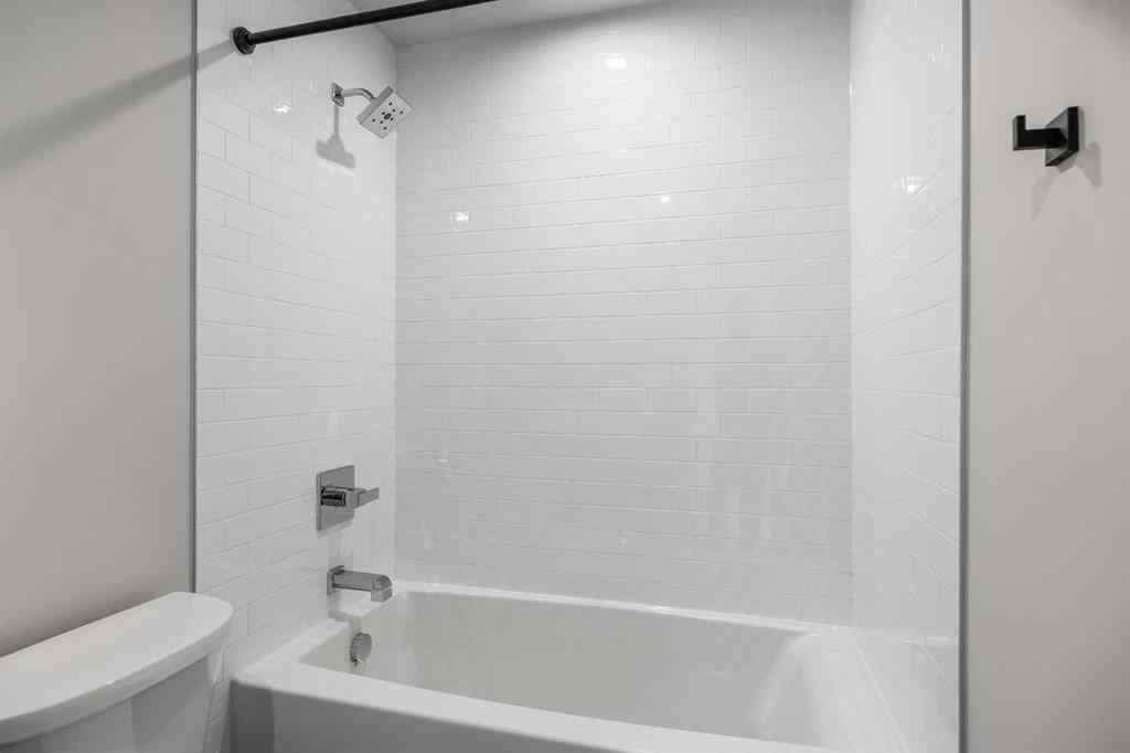 MLS® A2251767 - Unit #701 110 18A Street NW in West Hillhurst Calgary, Residential