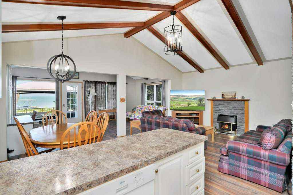 MLS® A2251768 - 34 Beach Street E in NONE Rochon Sands, Residential