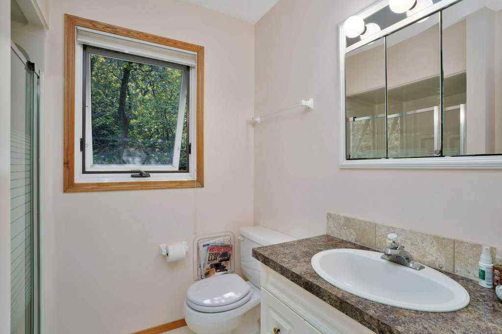 MLS® A2251768 - 34 Beach Street E in NONE Rochon Sands, Residential