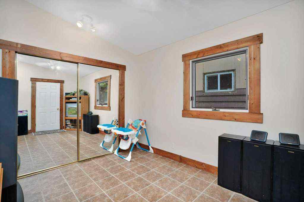 MLS® A2251768 - 34 Beach Street E in NONE Rochon Sands, Residential
