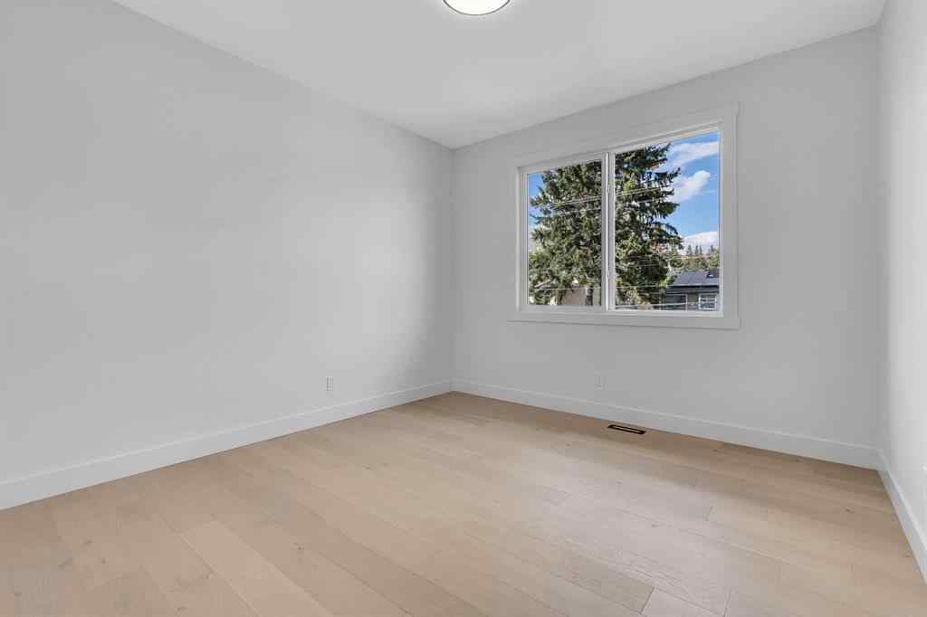 MLS® A2251770 - 42 Collingwood Place NW in Collingwood Calgary, Residential