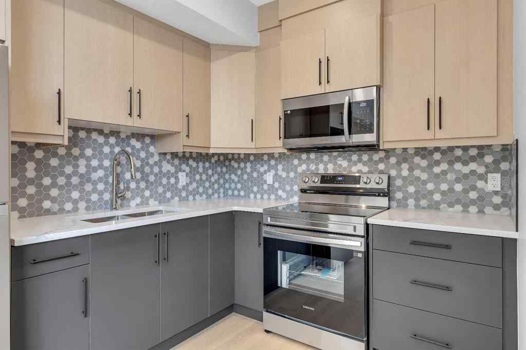 MLS® A2251770 - 42 Collingwood Place NW in Collingwood Calgary, Residential