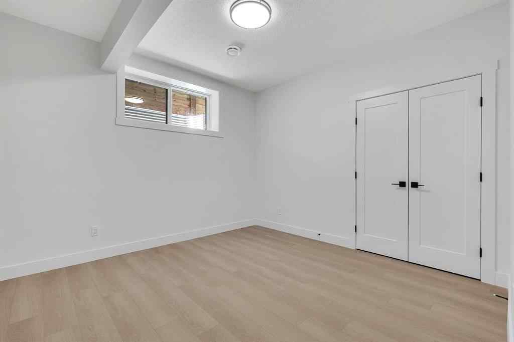 MLS® A2251770 - 42 Collingwood Place NW in Collingwood Calgary, Residential