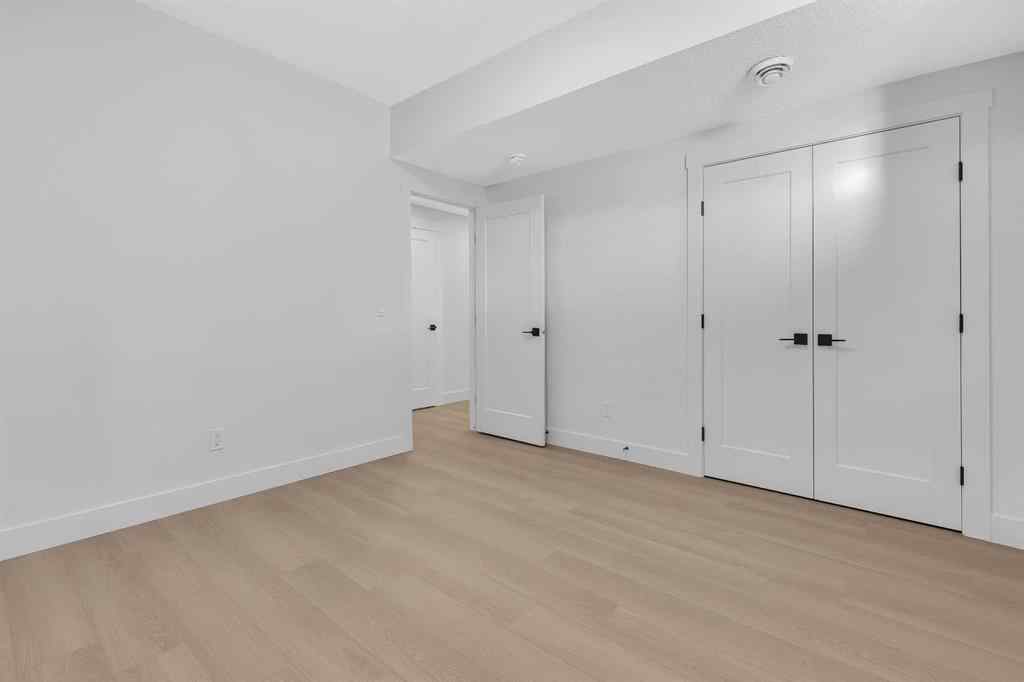 MLS® A2251770 - 42 Collingwood Place NW in Collingwood Calgary, Residential