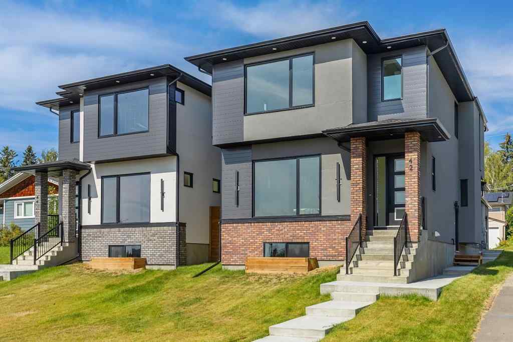 MLS® A2251770 - 42 Collingwood Place NW in Collingwood Calgary, Residential