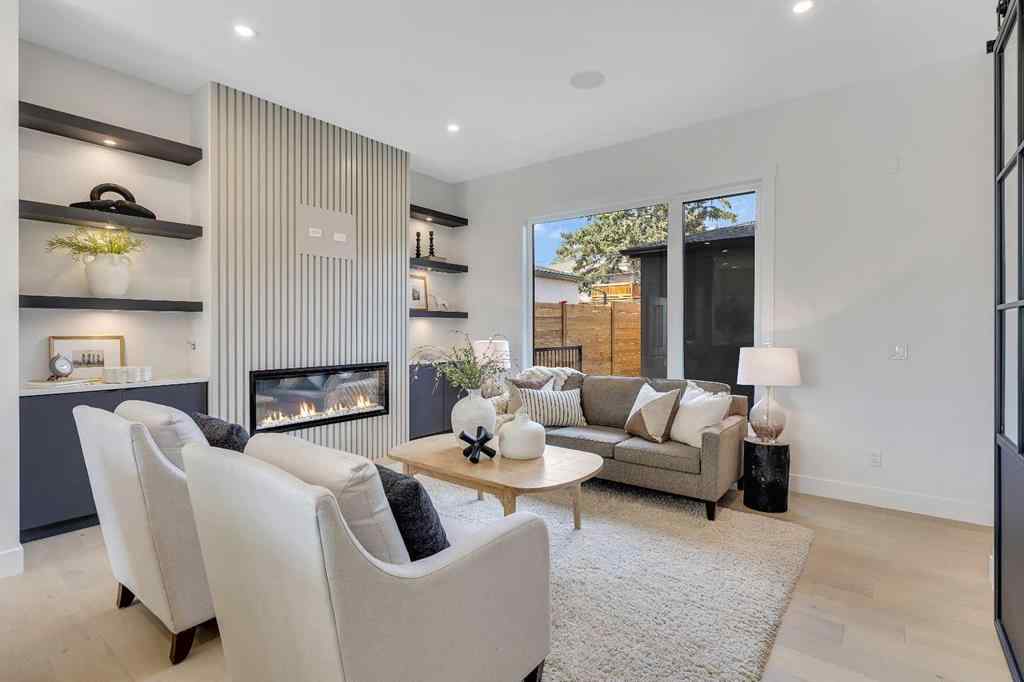 MLS® A2251770 - 42 Collingwood Place NW in Collingwood Calgary, Residential