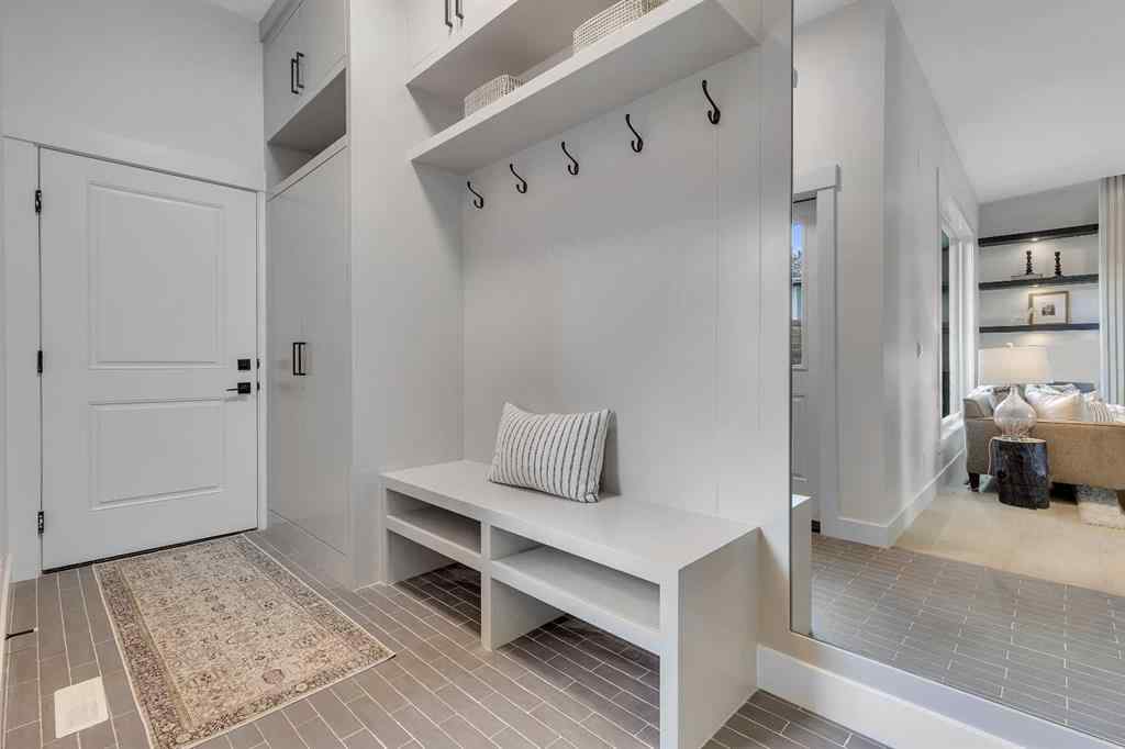MLS® A2251770 - 42 Collingwood Place NW in Collingwood Calgary, Residential