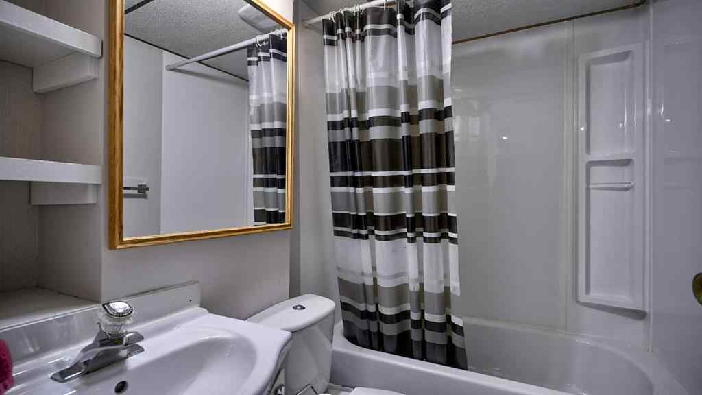 MLS® A2251771 - 88 Summerfield Close SW in Summerhill Airdrie, Residential