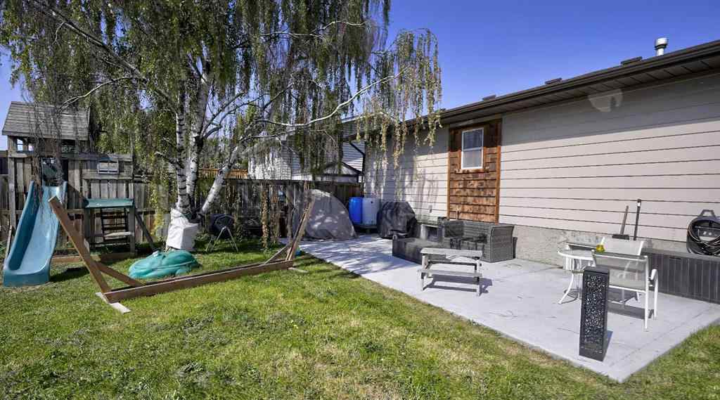 MLS® A2251771 - 88 Summerfield Close SW in Summerhill Airdrie, Residential