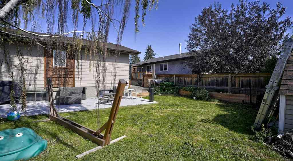 MLS® A2251771 - 88 Summerfield Close SW in Summerhill Airdrie, Residential