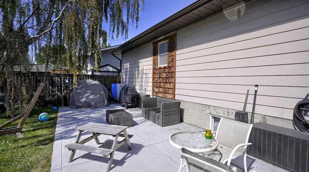 MLS® A2251771 - 88 Summerfield Close SW in Summerhill Airdrie, Residential