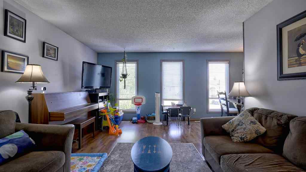MLS® A2251771 - 88 Summerfield Close SW in Summerhill Airdrie, Residential