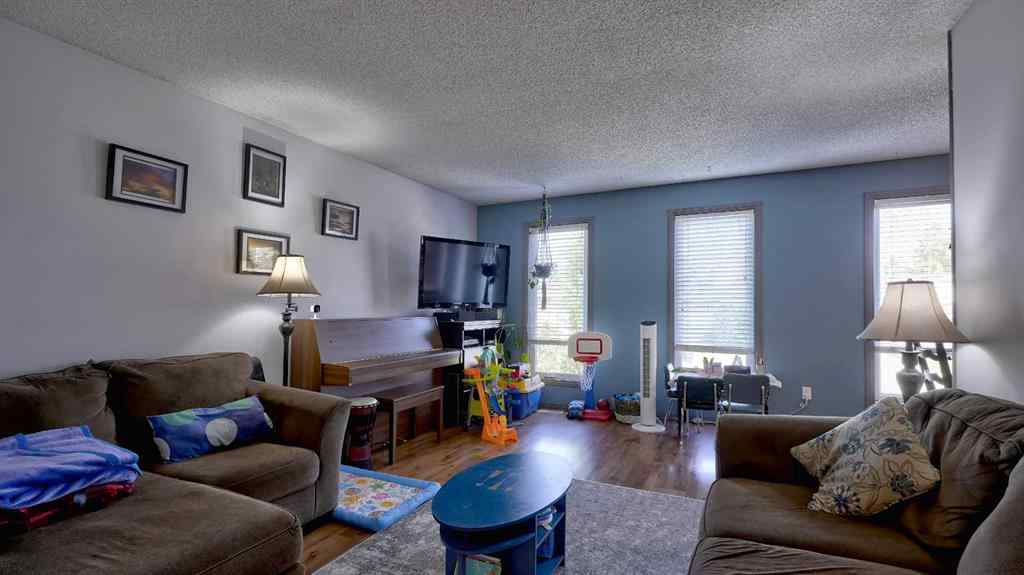 MLS® A2251771 - 88 Summerfield Close SW in Summerhill Airdrie, Residential