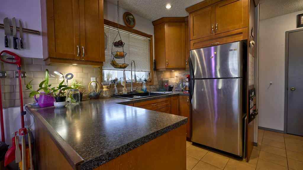 MLS® A2251771 - 88 Summerfield Close SW in Summerhill Airdrie, Residential