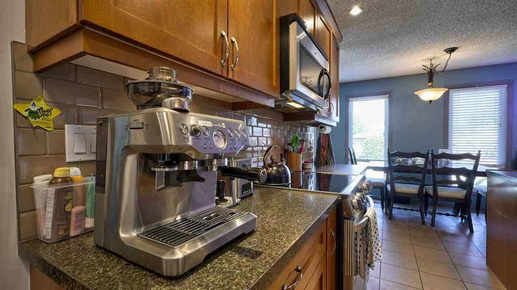 MLS® A2251771 - 88 Summerfield Close SW in Summerhill Airdrie, Residential