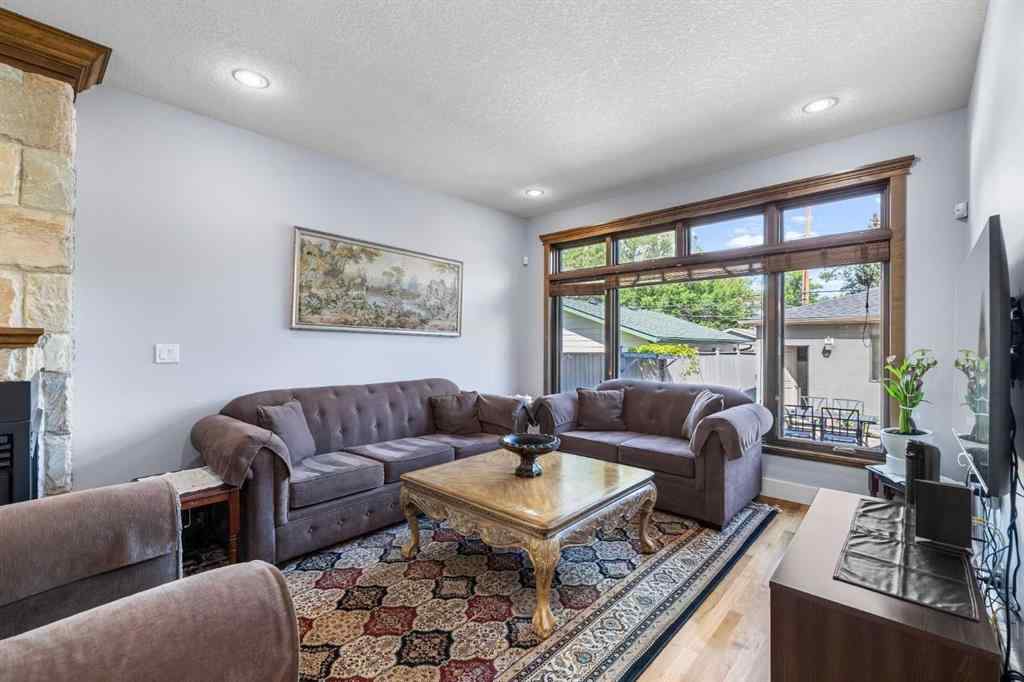 MLS® A2251775 - 120 7 Avenue NE in Crescent Heights Calgary, Residential