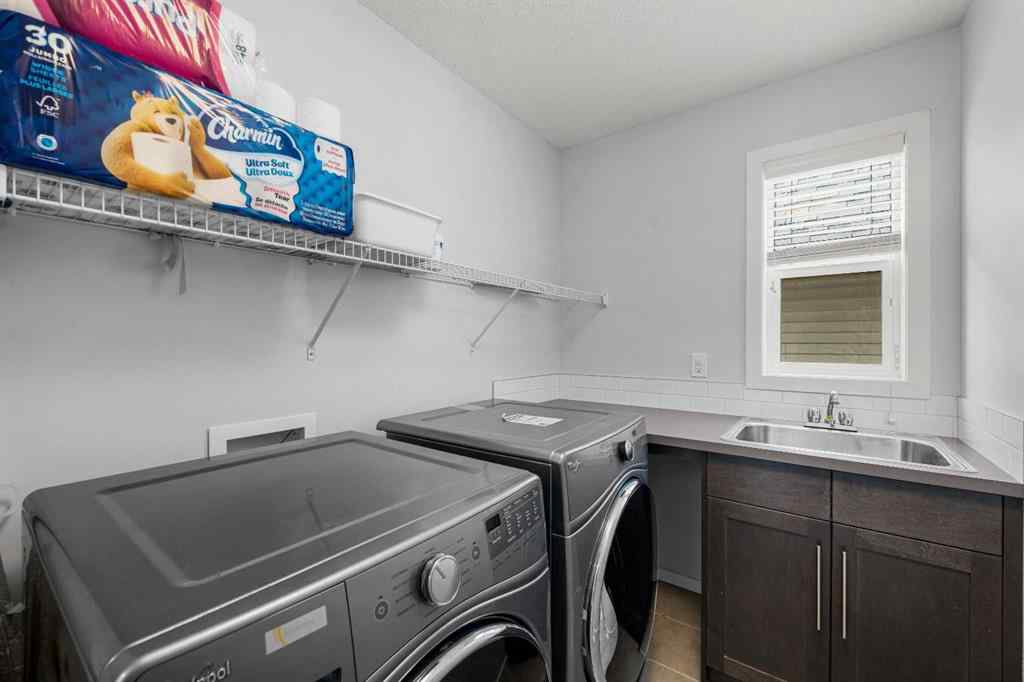 MLS® A2251781 - 220 Walgrove Heath SE in Walden Calgary, Residential