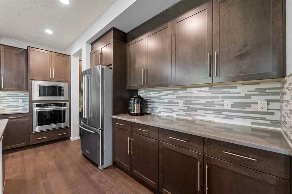 MLS® A2251781 - 220 Walgrove Heath SE in Walden Calgary, Residential