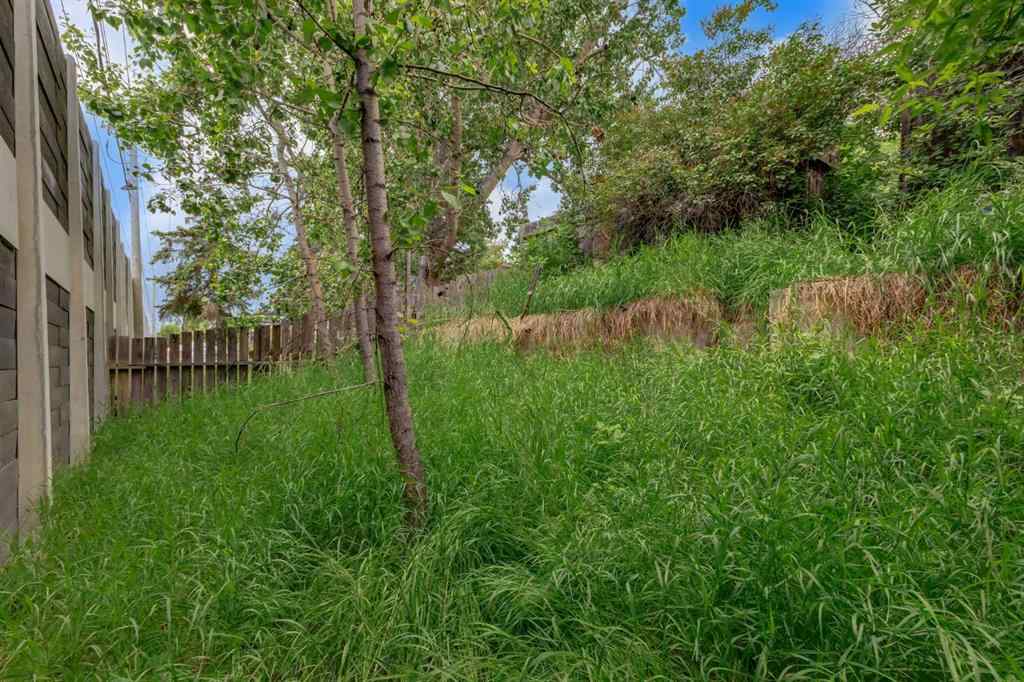 MLS® A2251782 - 534 Cantrell Drive SW in Canyon Meadows Calgary, Residential