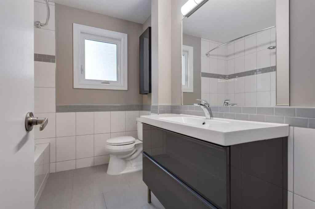 MLS® A2251782 - 534 Cantrell Drive SW in Canyon Meadows Calgary, Residential