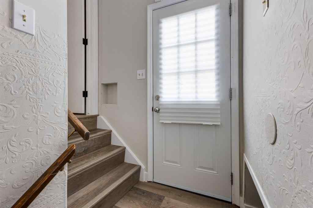 MLS® A2251782 - 534 Cantrell Drive SW in Canyon Meadows Calgary, Residential