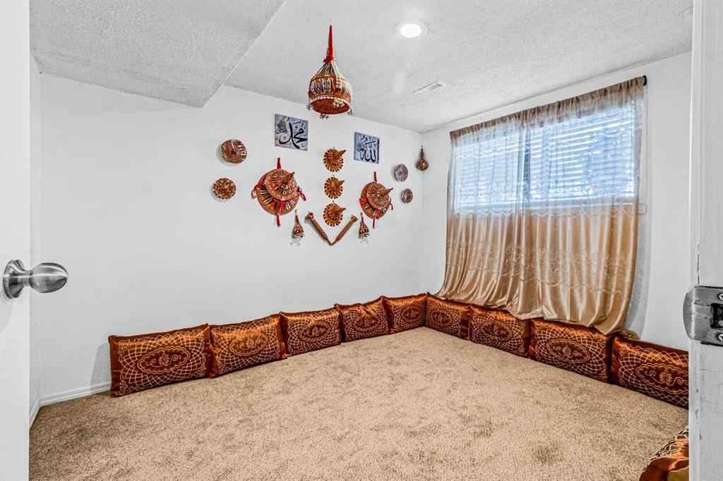 MLS® A2251784 - 4728 Rundlehorn Drive NE in Rundle Calgary, Residential