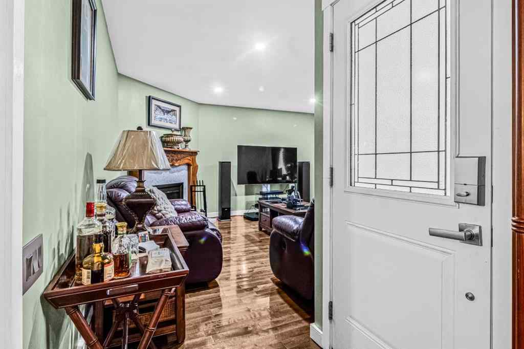 MLS® A2251784 - 4728 Rundlehorn Drive NE in Rundle Calgary, Residential