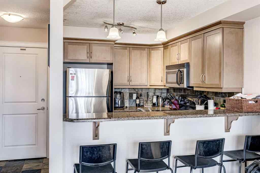 MLS® A2251787 - Unit #304 725 4 Street NE in Renfrew Calgary, Residential