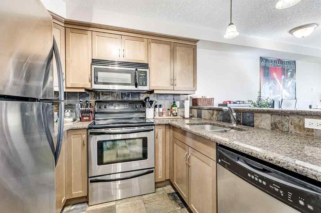 MLS® A2251787 - Unit #304 725 4 Street NE in Renfrew Calgary, Residential