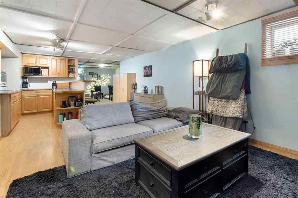 MLS® A2251790 - 4147 Maryvale Drive NE in Marlborough Calgary, Residential