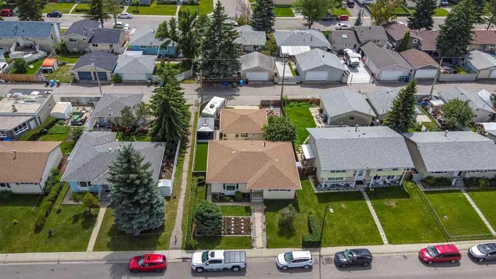 MLS® A2251790 - 4147 Maryvale Drive NE in Marlborough Calgary, Residential