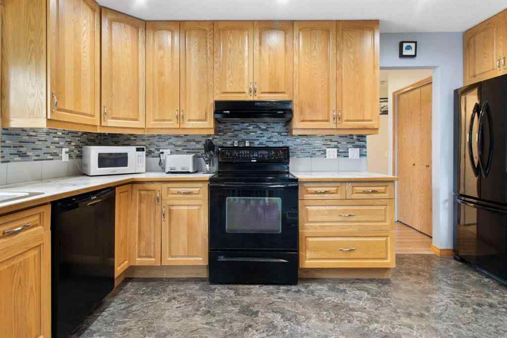 MLS® A2251790 - 4147 Maryvale Drive NE in Marlborough Calgary, Residential