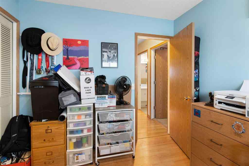 MLS® A2251790 - 4147 Maryvale Drive NE in Marlborough Calgary, Residential