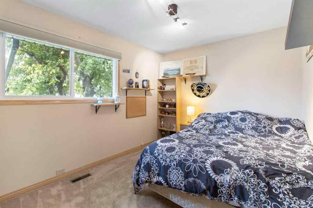 MLS® A2251790 - 4147 Maryvale Drive NE in Marlborough Calgary, Residential
