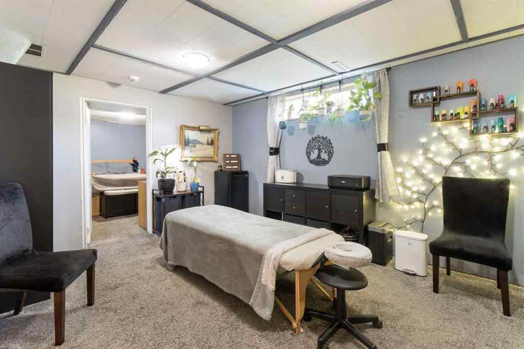 MLS® A2251790 - 4147 Maryvale Drive NE in Marlborough Calgary, Residential