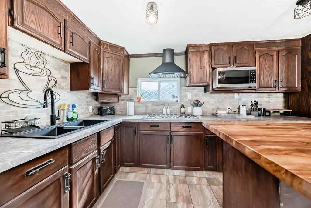 MLS® A2251793 - Unit #122 6220 17 Avenue SE in Red Carpet Calgary, Mobile