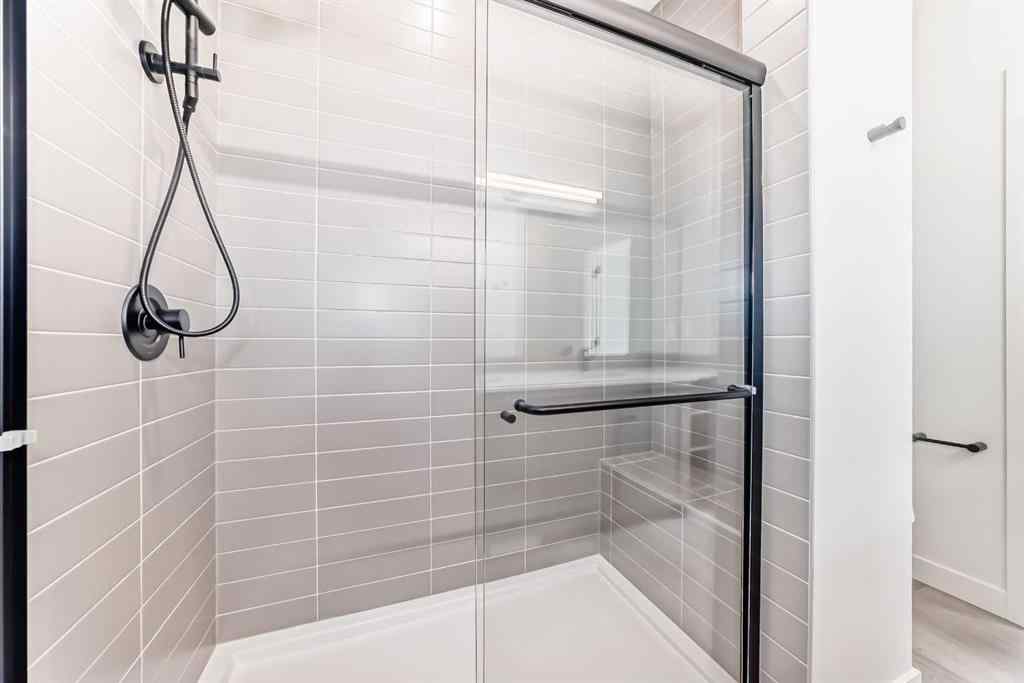 MLS® A2251796 - 643 53 Avenue SW in Windsor Park Calgary, Residential